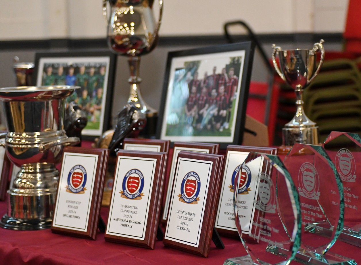 Congratulations to all of this season's EAL award winners