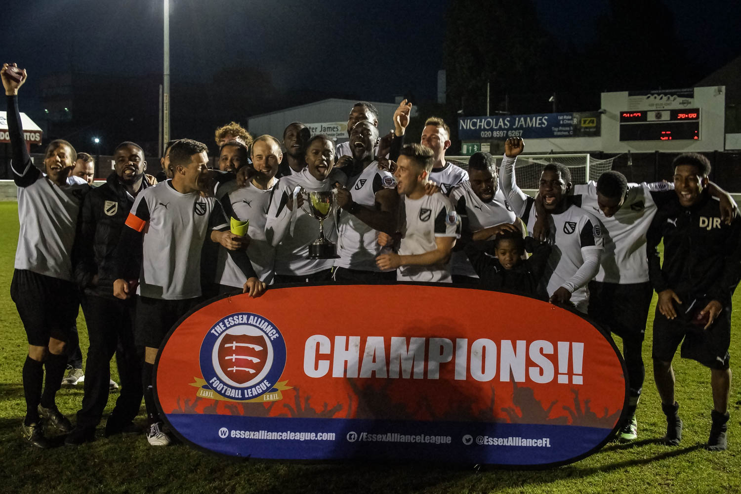 Lymore Gardens win Division 2 Cup Final in scintillating style